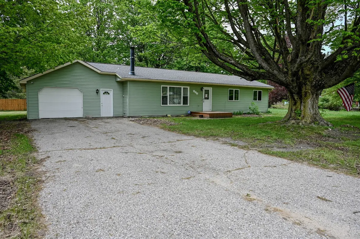 603 River, Luther, MI 49656 - #1