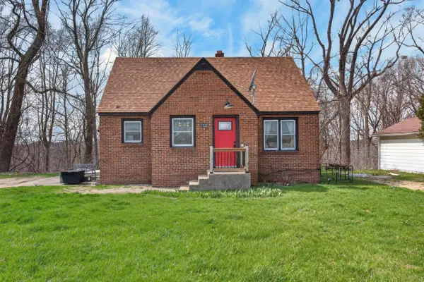 7222 Red Arrow, Stevensville, MI 49127