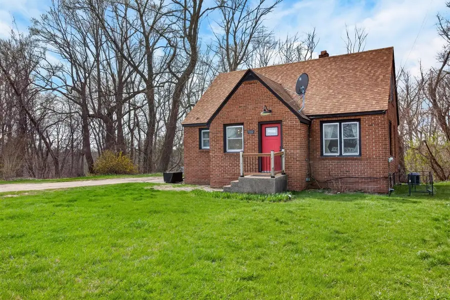 7222 Red Arrow, Stevensville, MI 49127 - #3