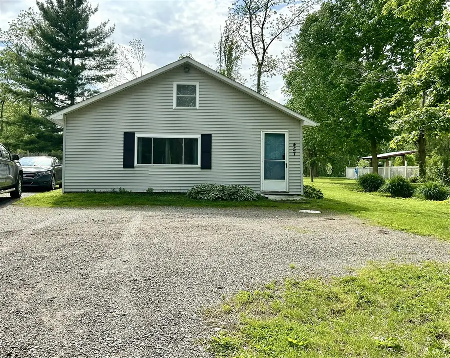 457 S Burr Oak, Colon, MI 49040 - #2