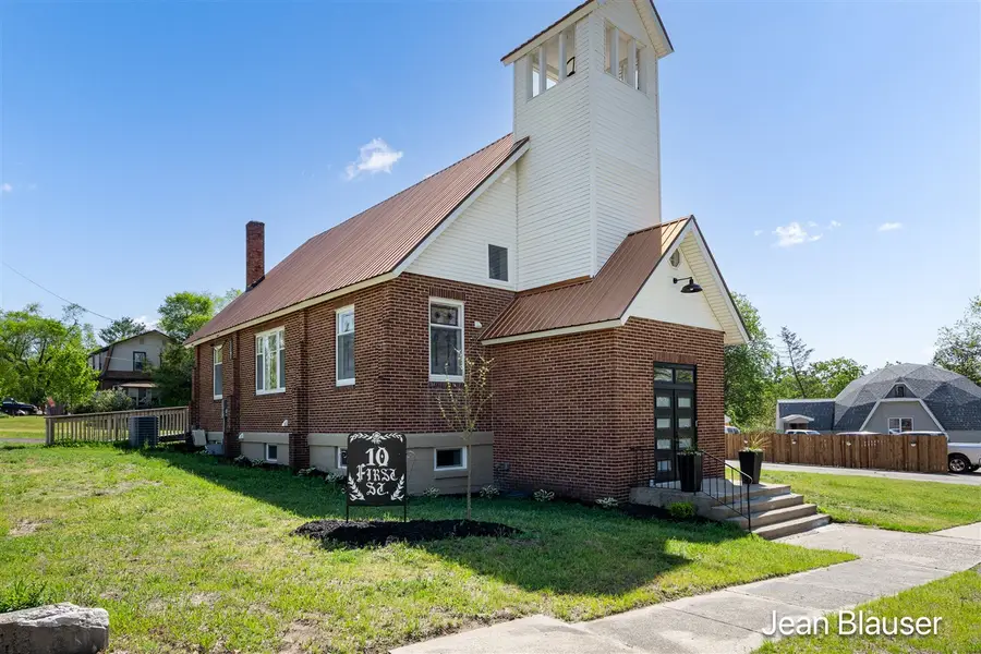 10 1st, Stanwood, MI 49346 - #2