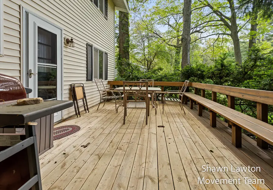 1833 Bonneville, Norton Shores, MI 49441 - #2