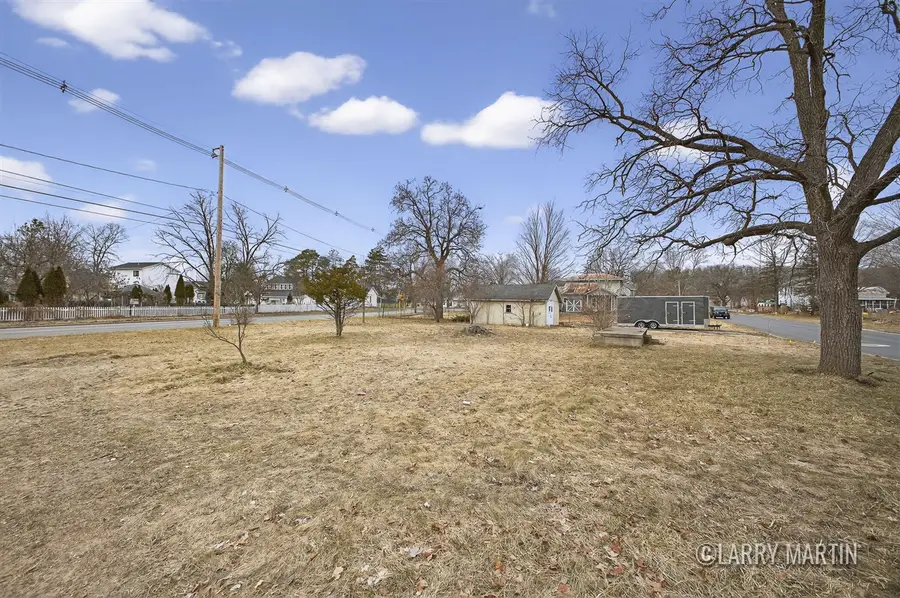 222 S Division, Lowell, MI 49331 - #3