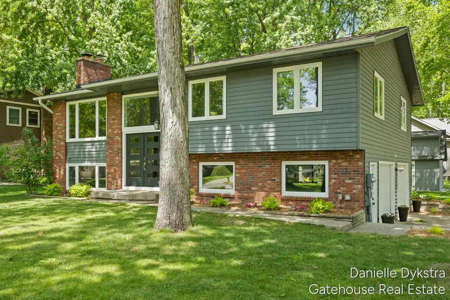 4063 Cambridge, Hudsonville, MI 49426 - #2