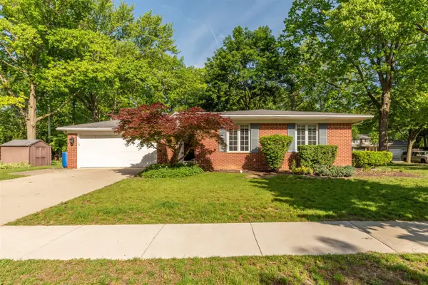 2841 Pebble Creek, Ann Arbor, MI 48108