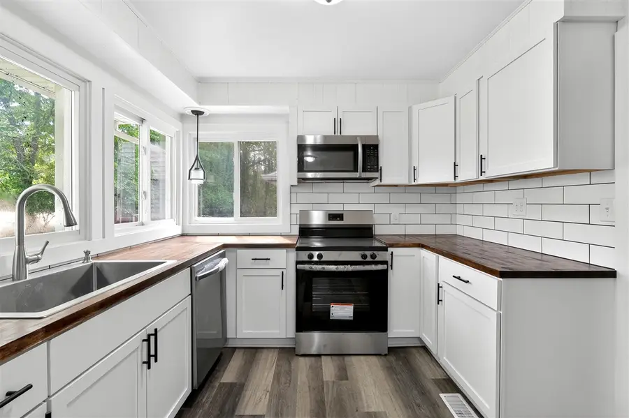 7132 S 27th, Scotts, MI 49088 - #3
