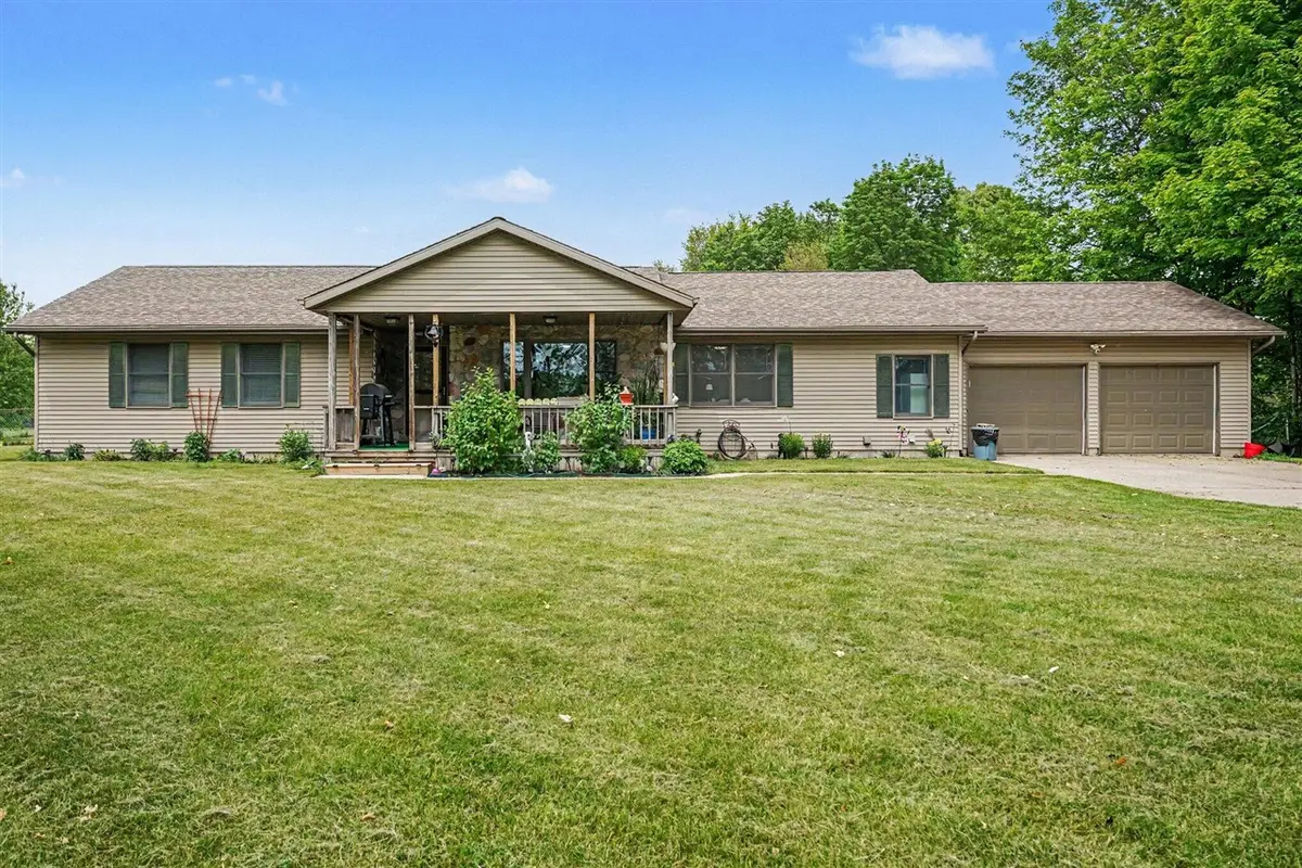 22180 Redfield, Edwardsburg, MI 49112 - #1