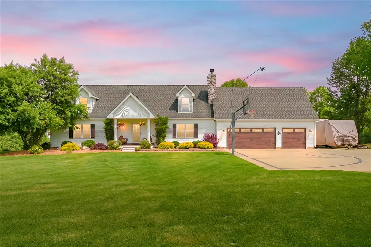 39166 36th, Paw Paw, MI 49079 - #1