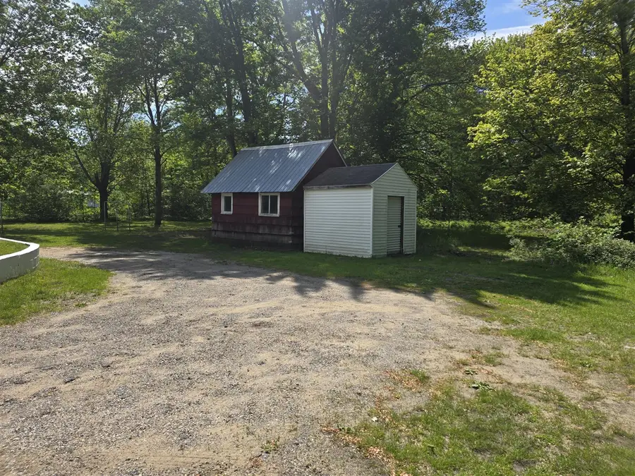 3999 E Sternberg, Fruitport, MI 49415 - #3