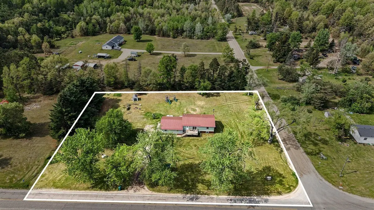 6022 13 Mile, Mecosta, MI 49332 - #1