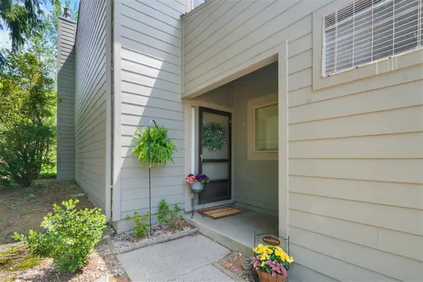 744 Peninsula, Ann Arbor, MI 48105