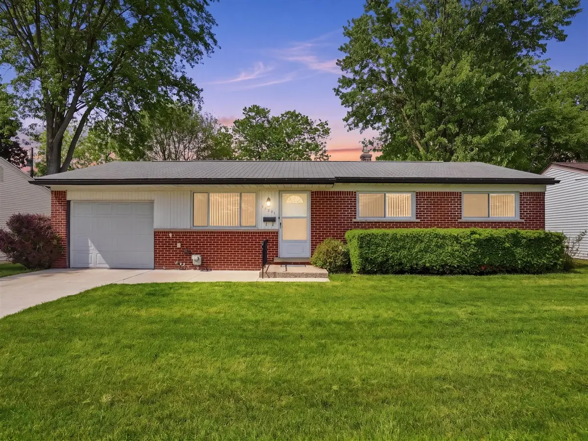 12641 Raleigh, Sterling Heights, MI 48313 - #1