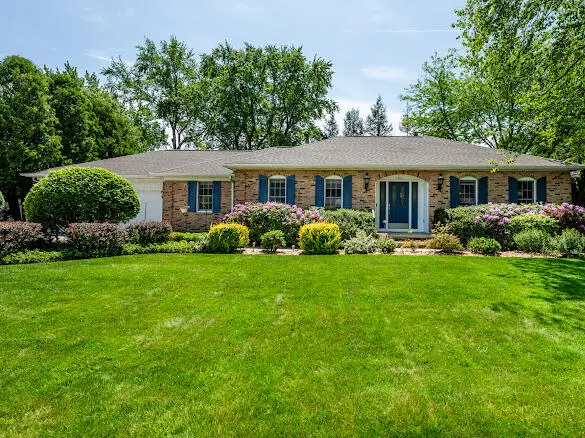 1386 Deerfield, Saint Joseph, MI 49085