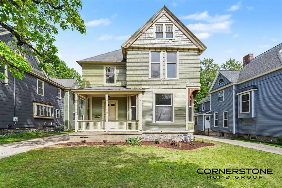 254 James, Grand Rapids, MI 49503 - #2