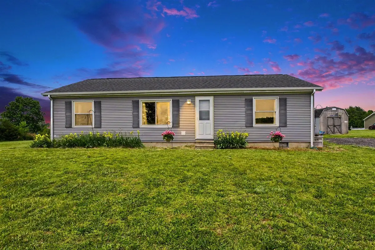 3065 Chamberlain, Buchanan, MI 49107 - #1