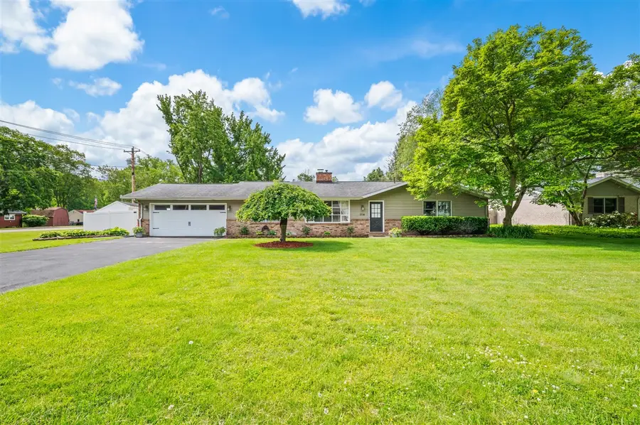 1710 Redwood, Stevensville, MI 49127 - #2