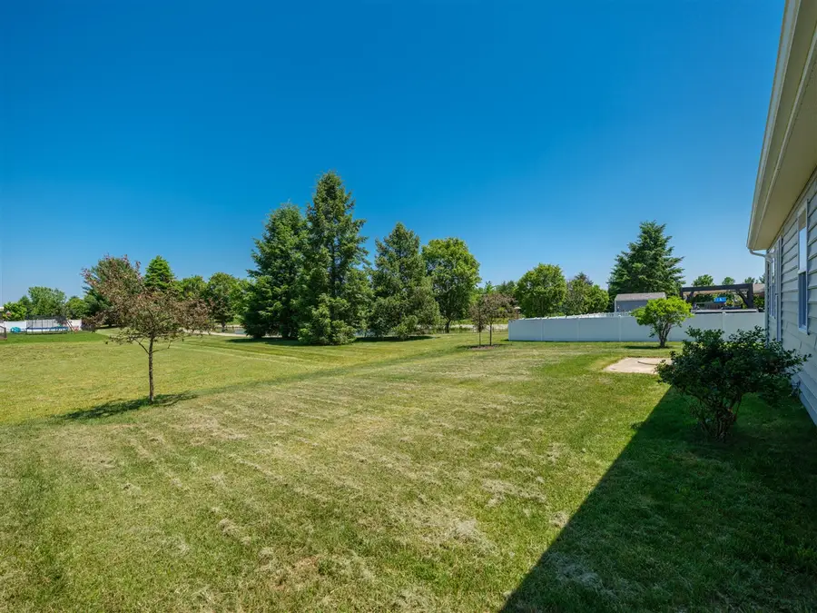 1108 Gardner Pond, Vicksburg, MI 49097 - #3