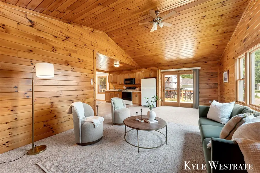 79 Sundago Park, Hastings, MI 49058 - #3
