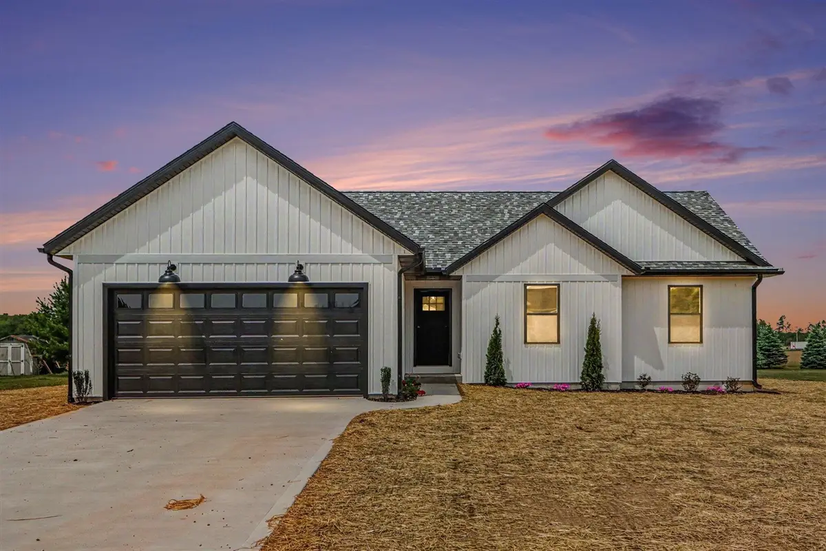124 Jeremy, Constantine, MI 49042 - #1