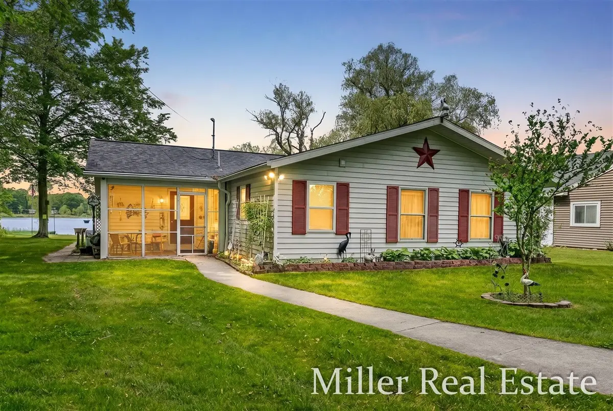 2801 Lower Lake, Hastings, MI 49058 - #1