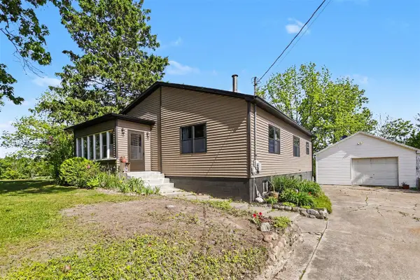 9007 Lake, Berrien Center, MI 49102