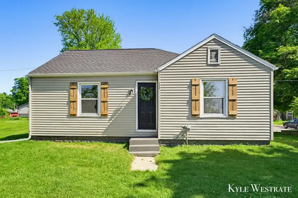 337 E Grant, Hastings, MI 49058