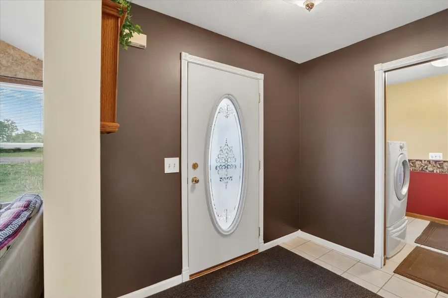 5569 S Corey, Perry, MI 48872 - #2