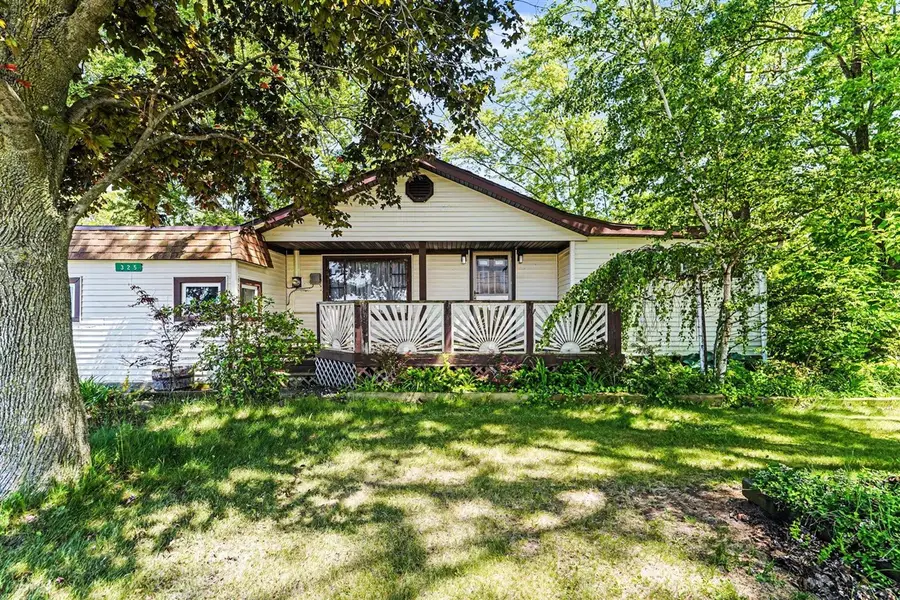 325 W Chicago, Coldwater, MI 49036 - #2