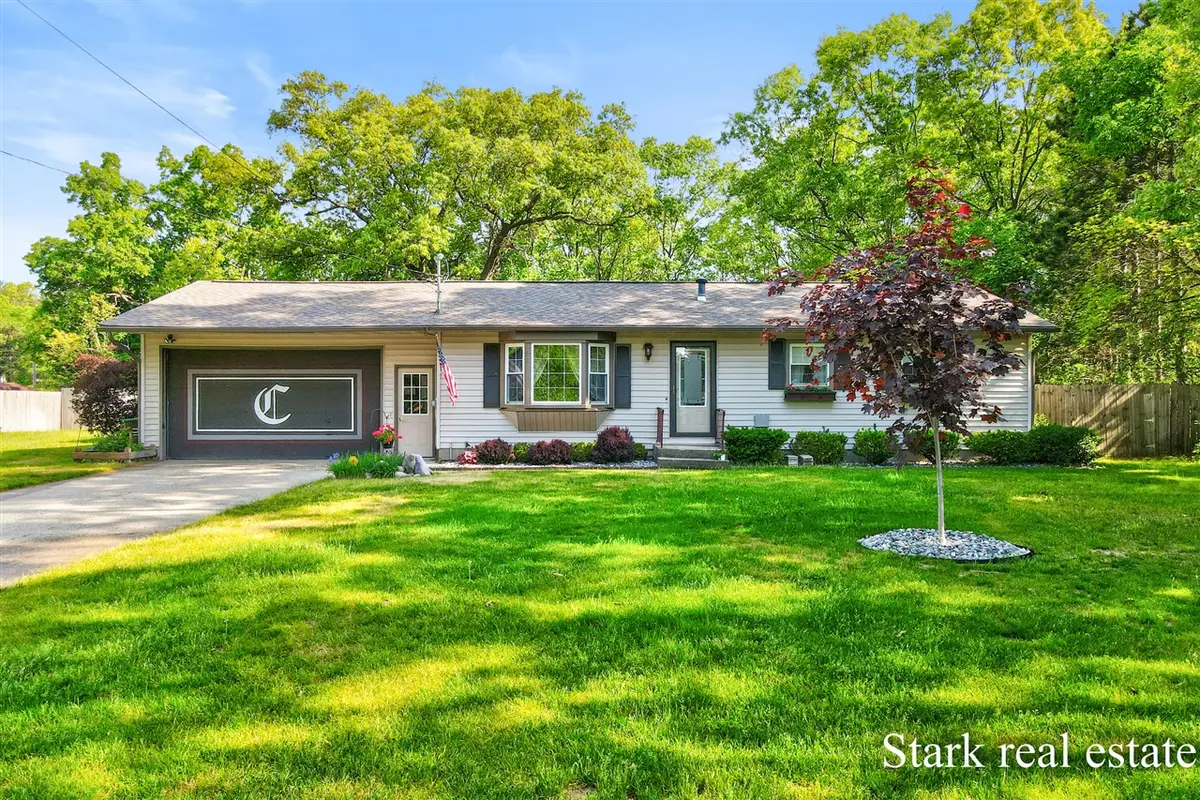1290 Cardinal Circle, Muskegon, MI 49445 - #1