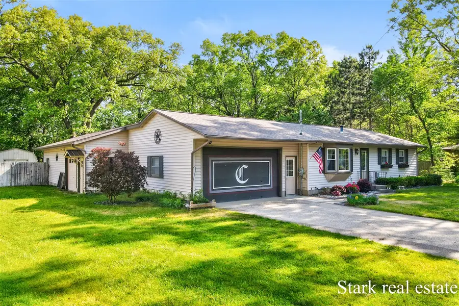 1290 Cardinal Circle, Muskegon, MI 49445 - #2