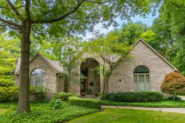35700 Cross, Farmington Hills, MI 48331