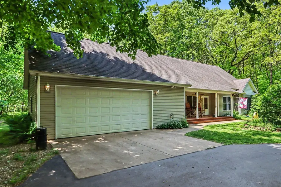 26805 Drape, Lawton, MI 49065 - #3