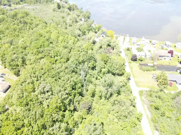 Ambs, Jackson, MI 49201