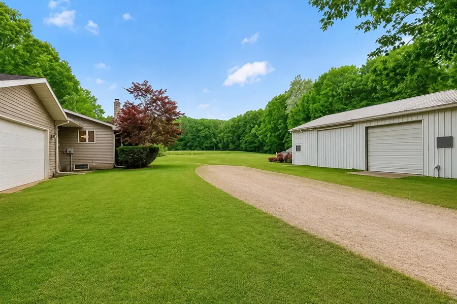 3076 Senator, Sheridan, MI 48884 - #3