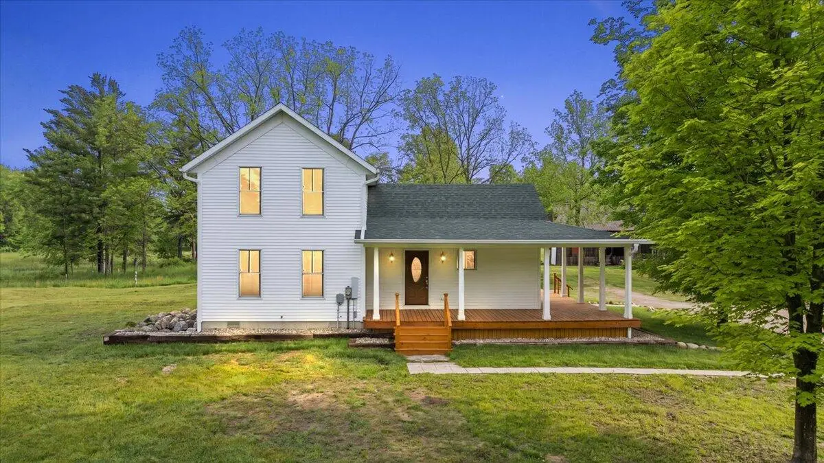48882 8th, Columbia, MI 49056 - #1