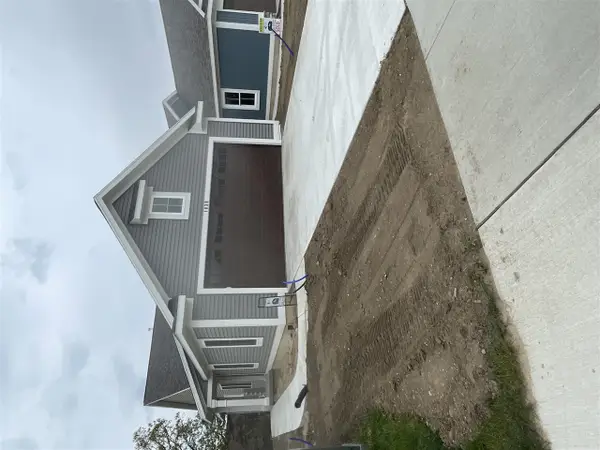 1038 Bellview Meadow #70, Byron Center, MI 49315