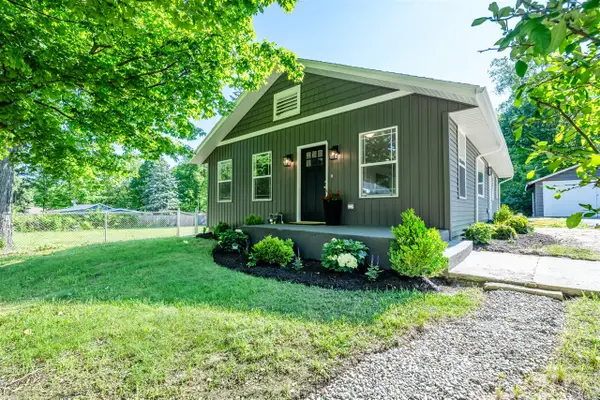 6027 Superior, Coloma, MI 49038
