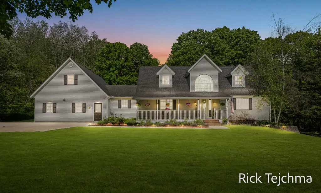 10345 Red Oak, Howard City, MI 49329 - #1