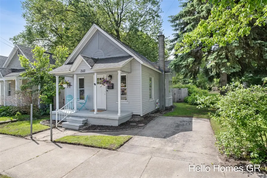 242 Matilda, Grand Rapids, MI 49503 - #2