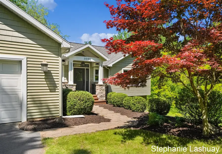 3599 11 Mile, Rockford, MI 49341 - #2