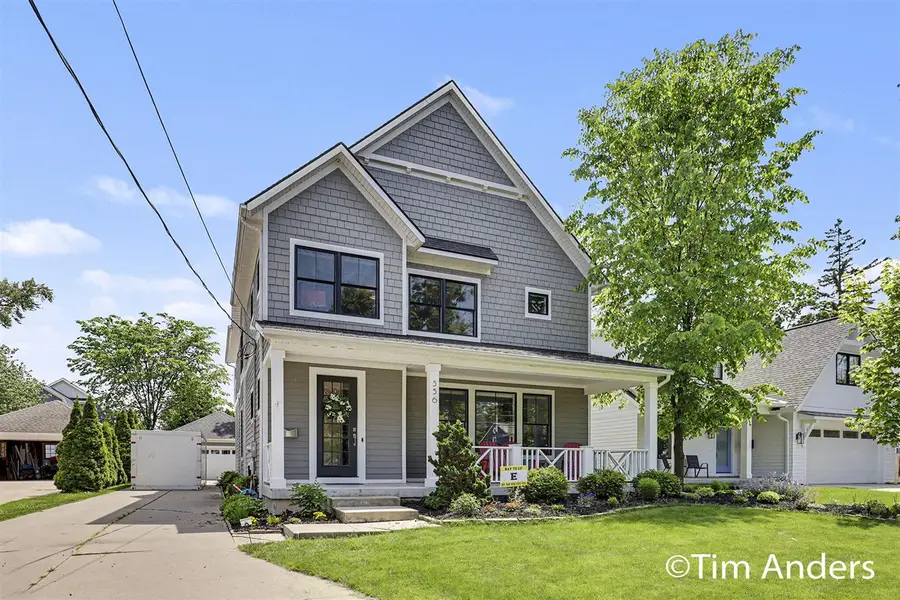 556 Greenwood, Grand Rapids, MI 49506 - #2
