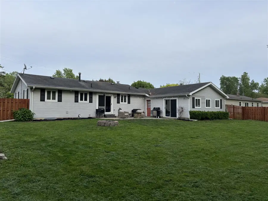 16124 Eskes, Lansing, MI 48906 - #2