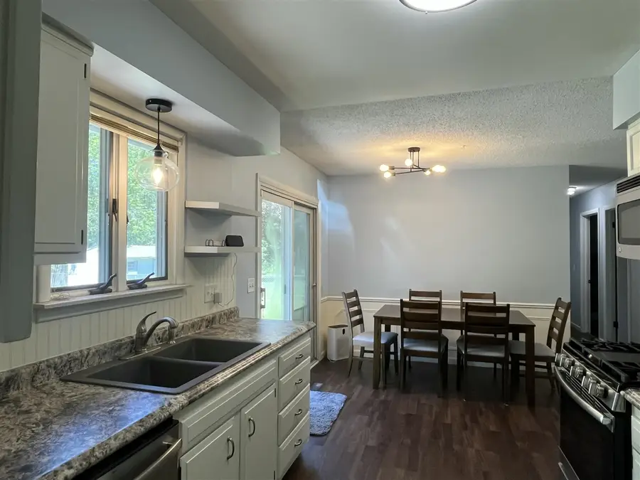 16124 Eskes, Lansing, MI 48906 - #3