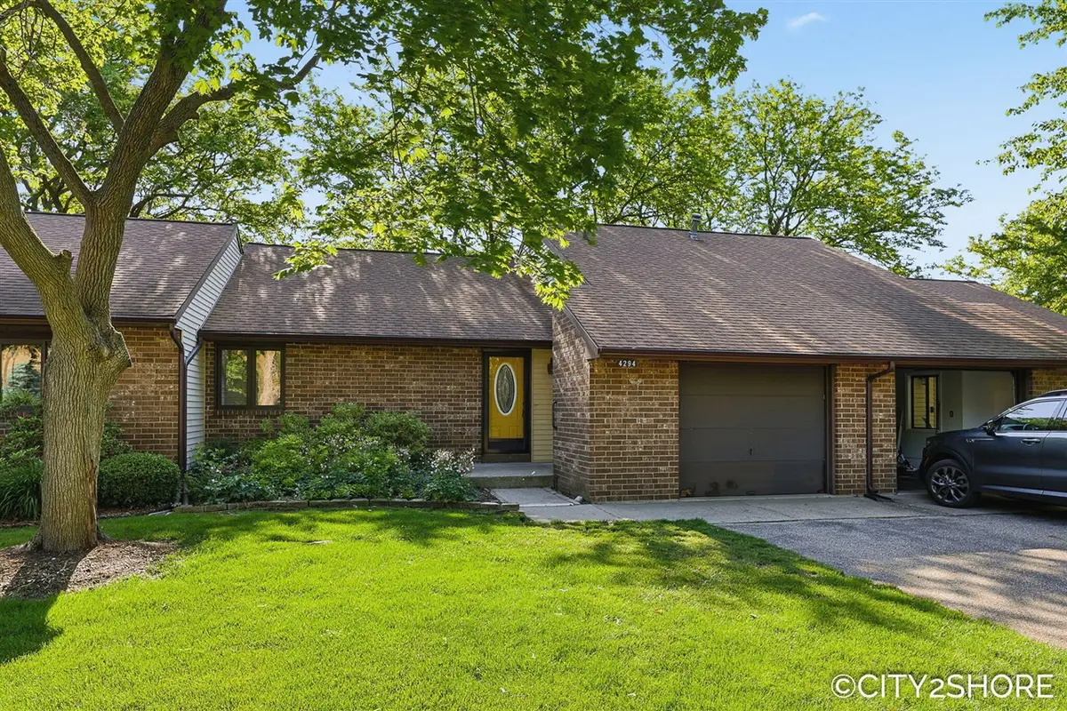 4294 Indian Spring, Grandville, MI 49418 - #1