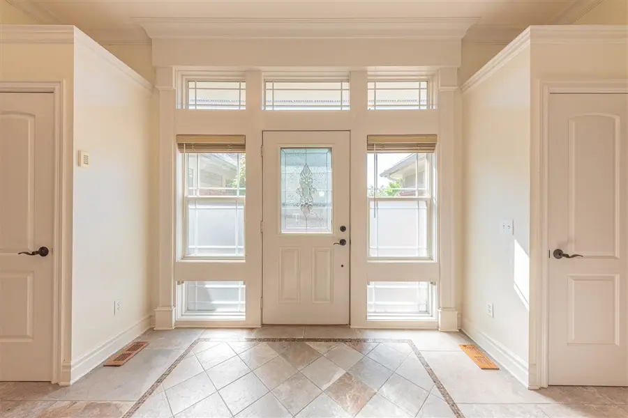 2243 Old Falls, Ann Arbor, MI 48103 - #3