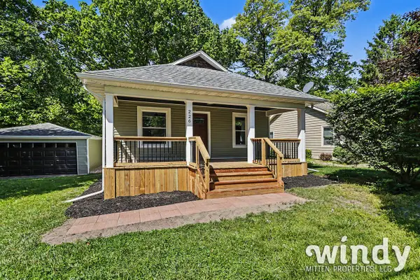 226 S Barker, New Buffalo, MI 49117