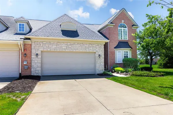 47507 Vistas Cir, Canton, MI 48188