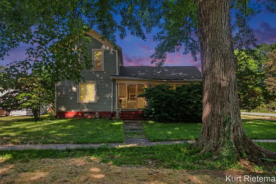 220 Hamilton, Bangor, MI 49013 - #2
