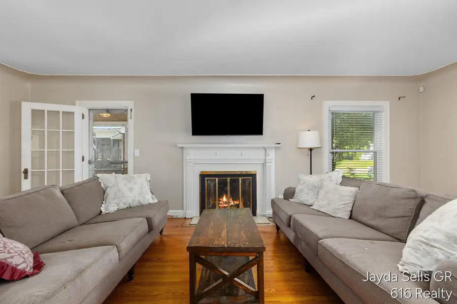 1853 Leonard, Grand Rapids, MI 49504 - #3