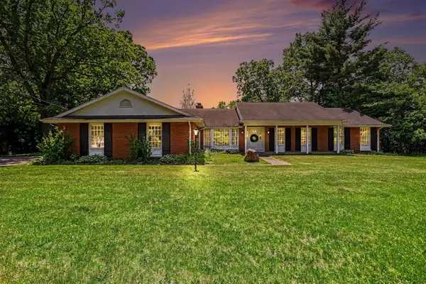 3086 Springbrook, Kalamazoo, MI 49004